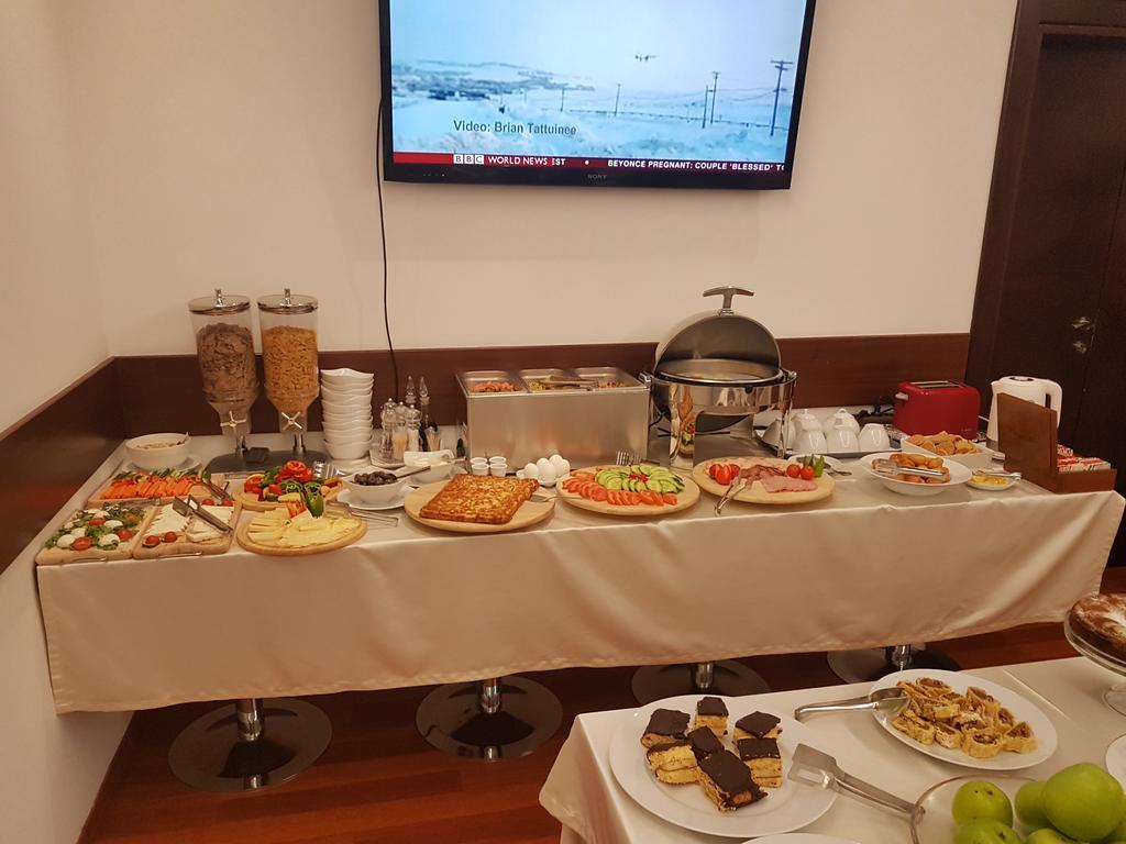 Boutique Hotel Kotoni Тирана Экстерьер фото