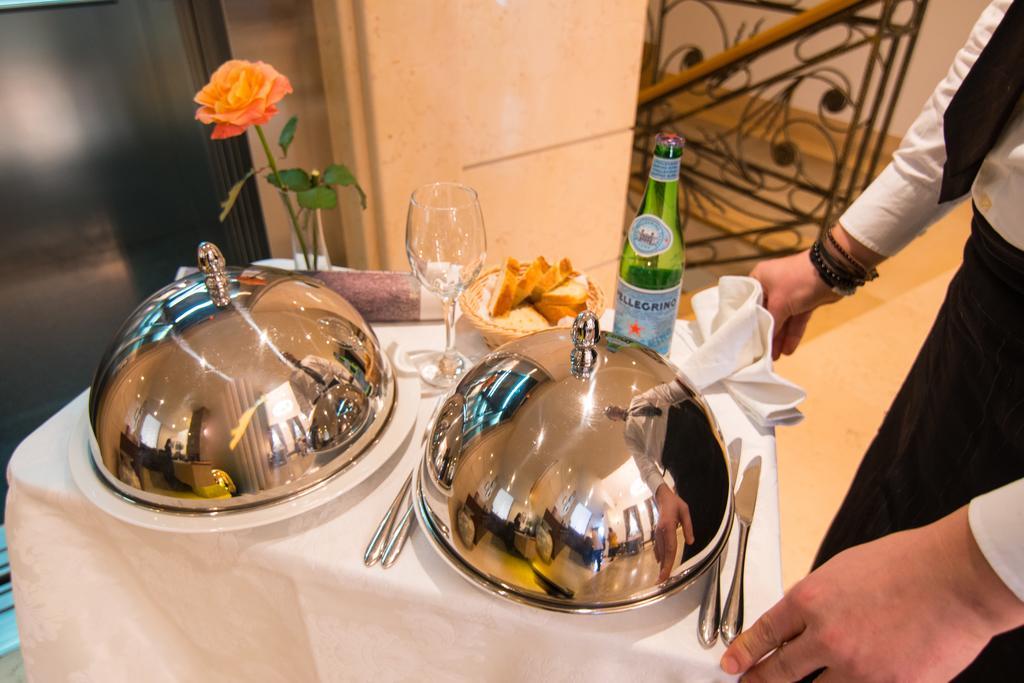 Boutique Hotel Kotoni Тирана Экстерьер фото